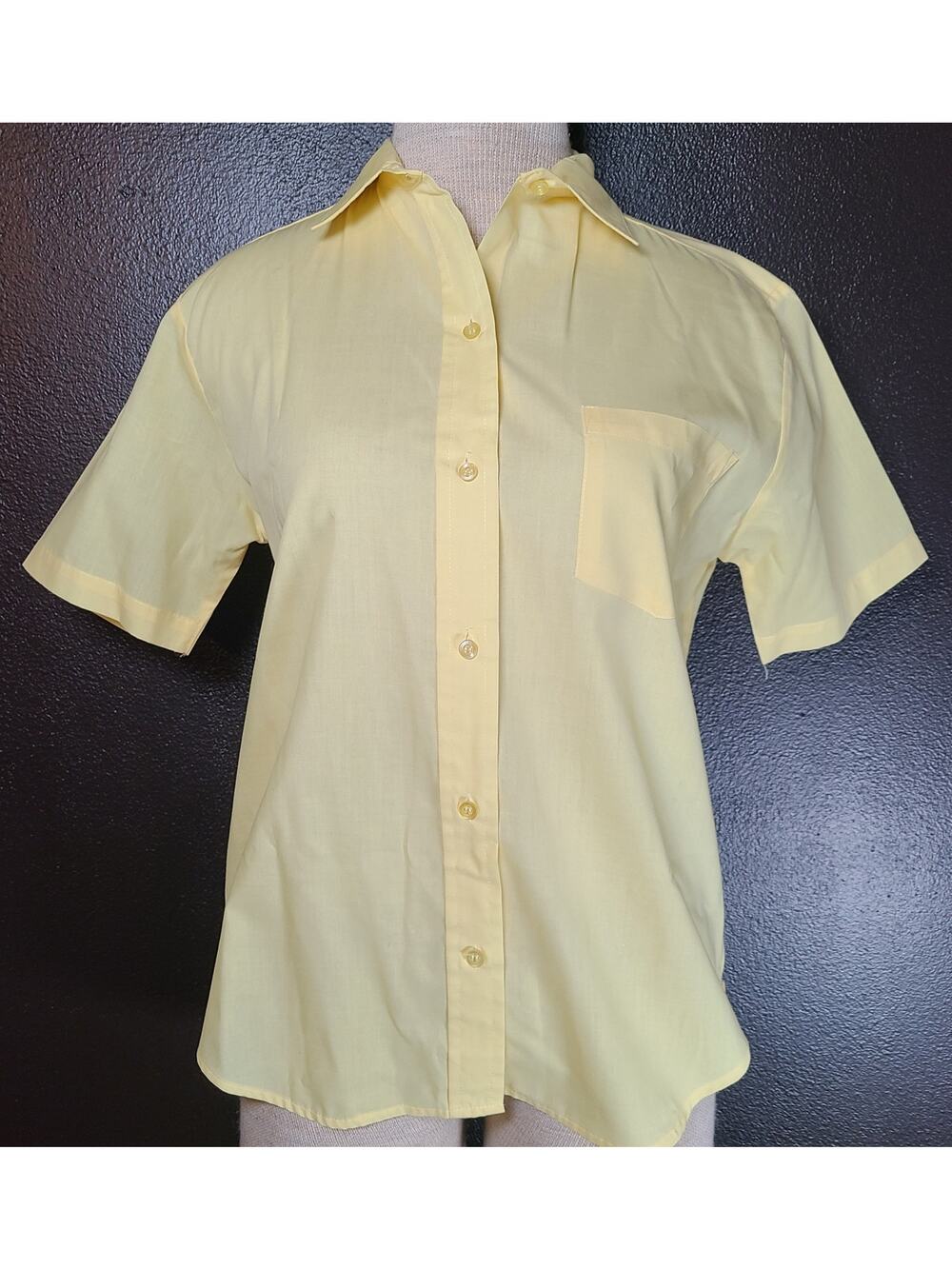 Vintage 80's Womans Yellow Collard Short-Sleeve Button Down Top SZ 7